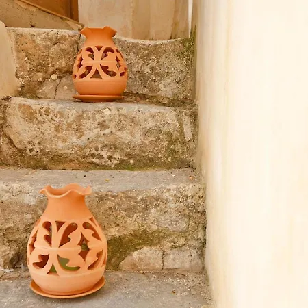 Fuer 3 Personen Ca 30 Qm In Cefalu, Sizilien Nordkueste Von Sizilien *